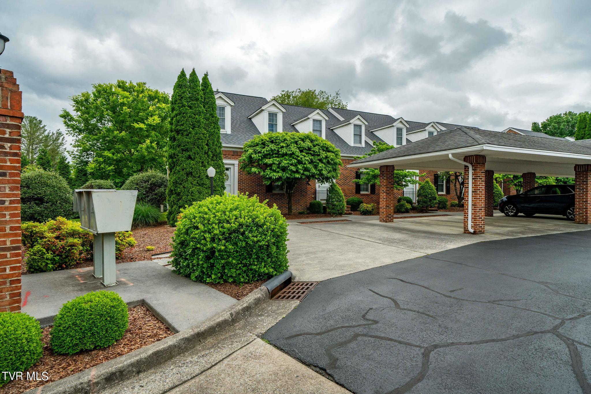 615 Franklin Square Court, A