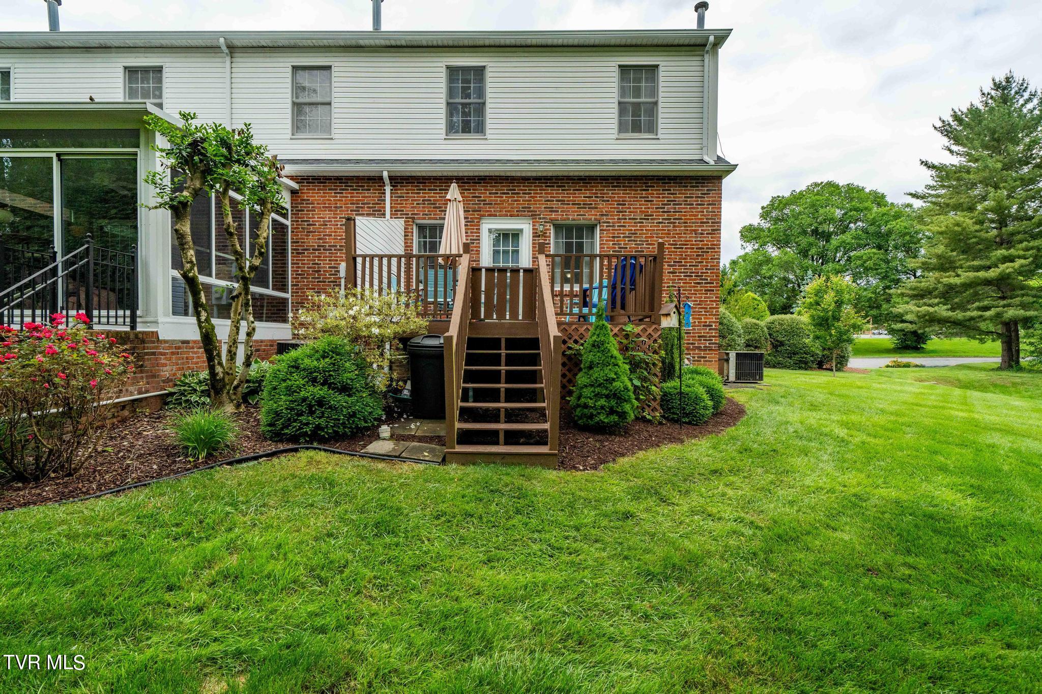 615 Franklin Square Court, A