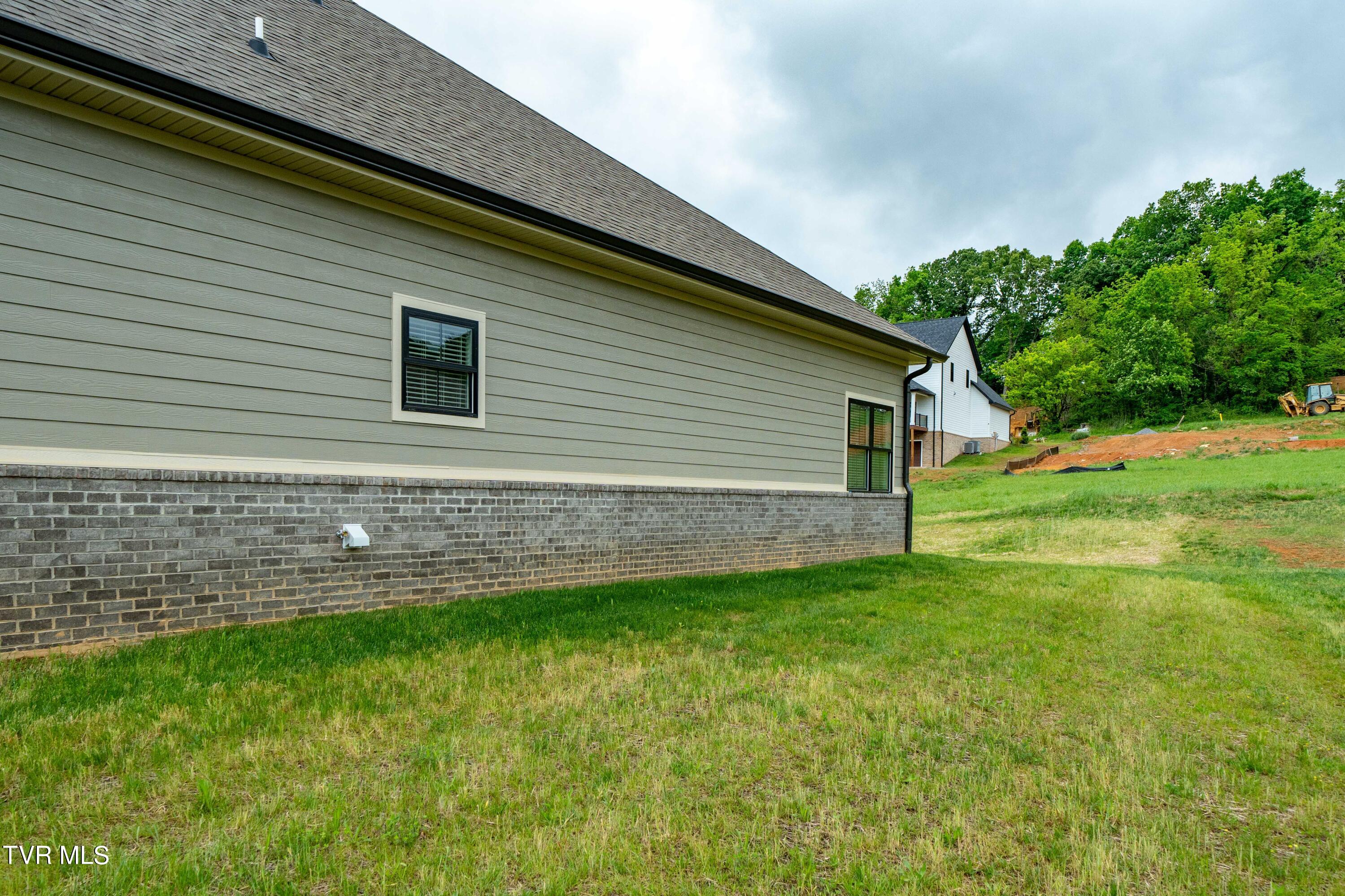1446 Brumit Fields