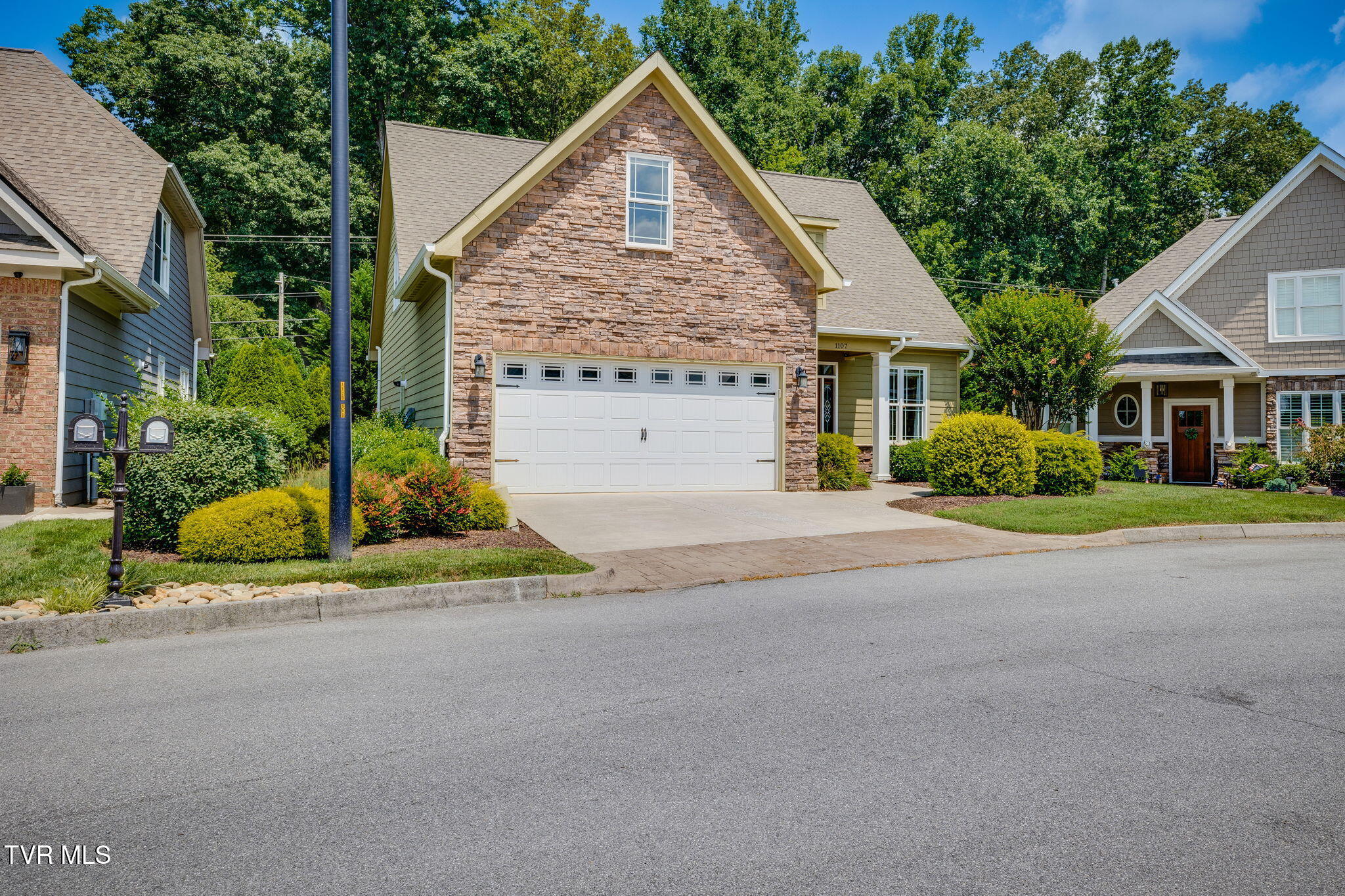 1107 Jasmine Place