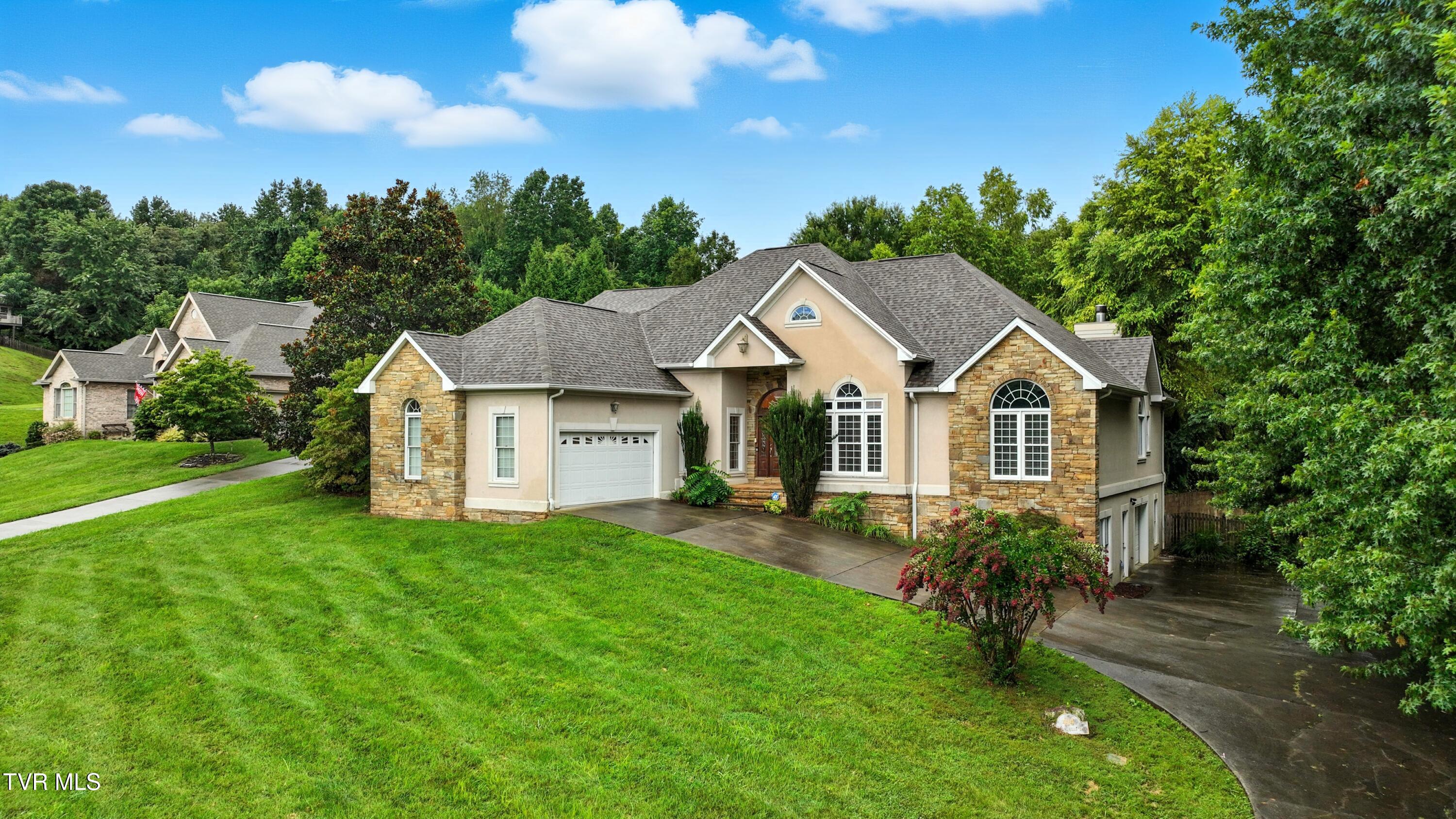 414 Mizpah Hills Drive