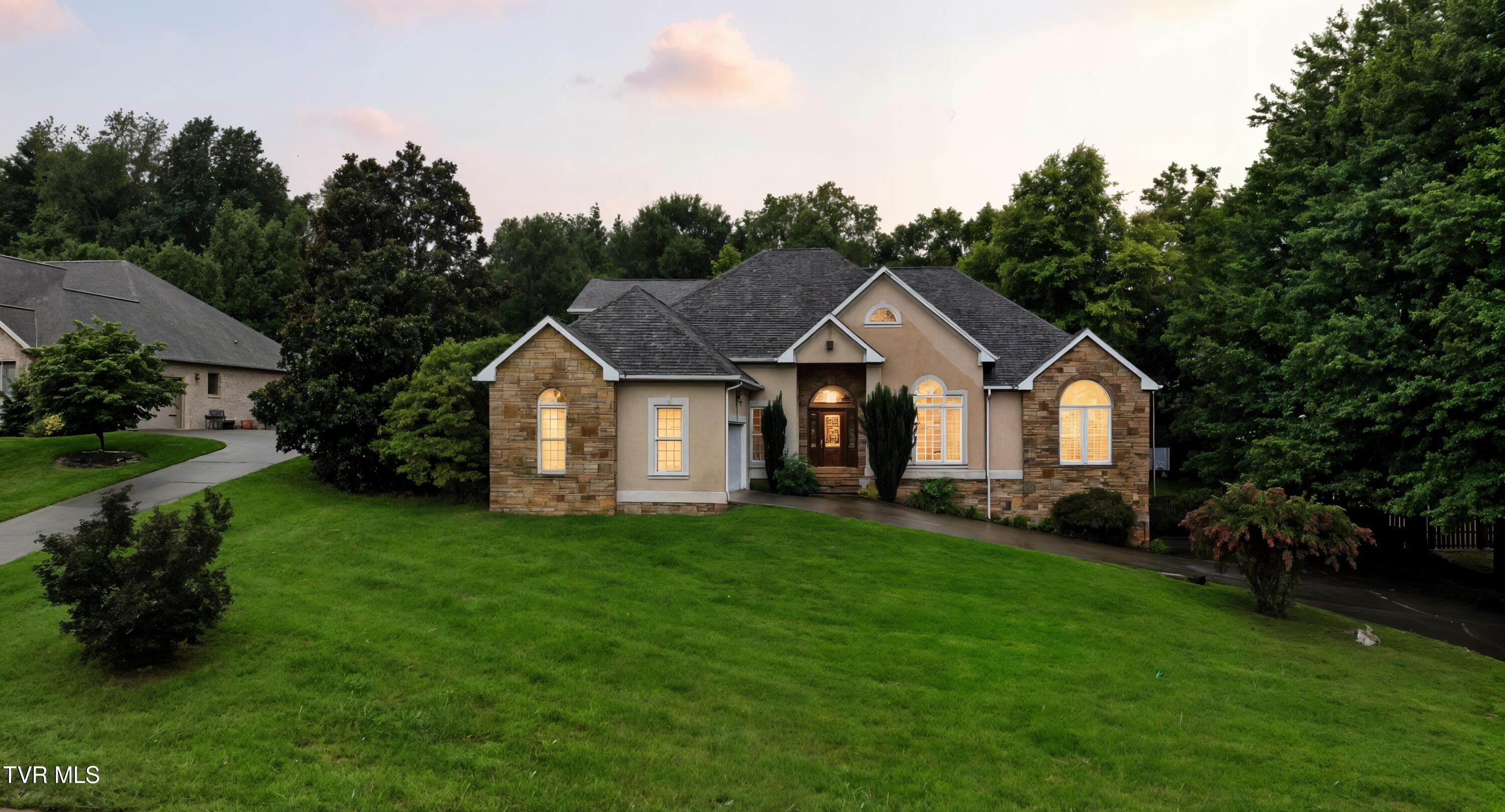 414 Mizpah Hills Drive