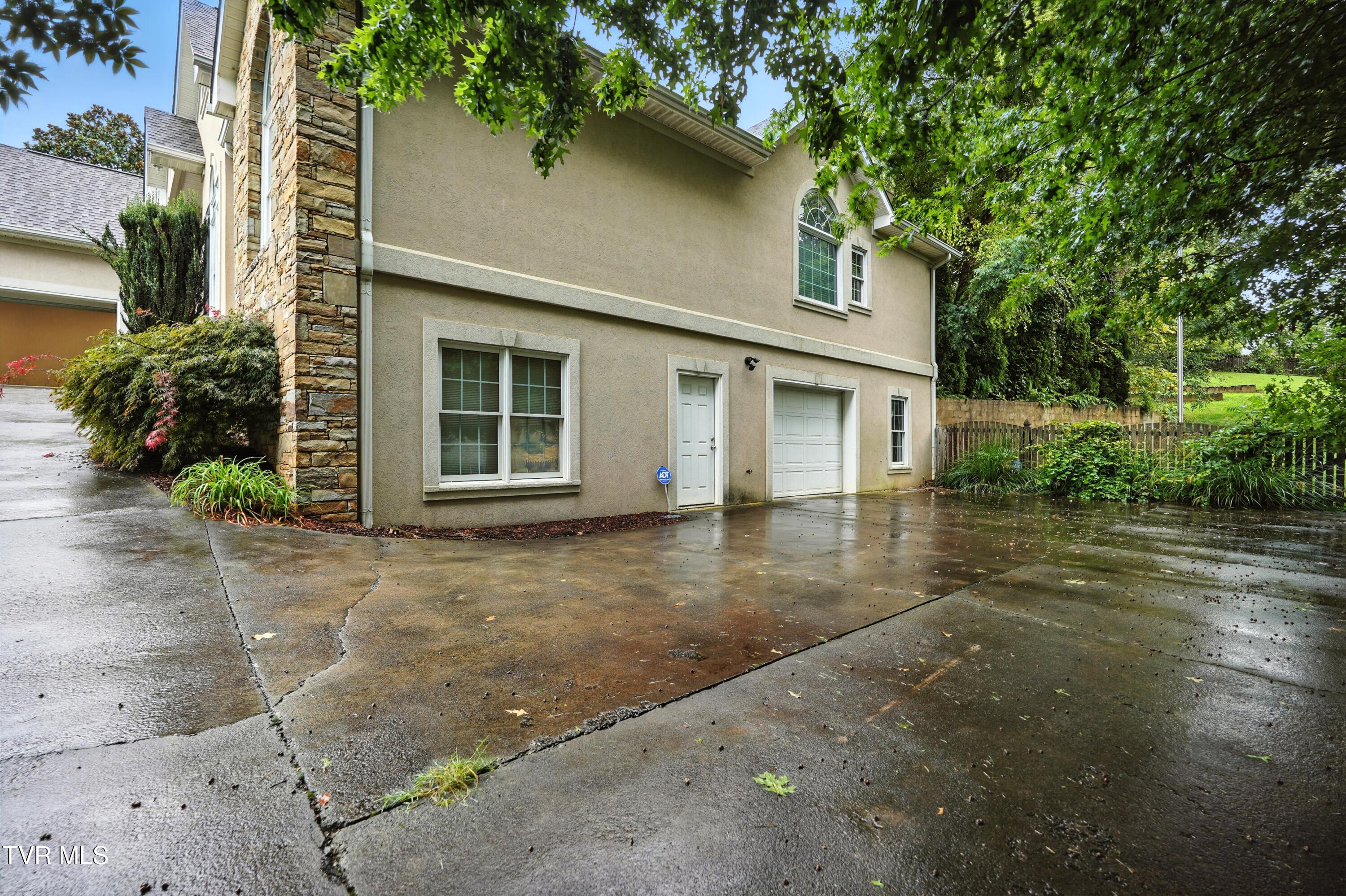 414 Mizpah Hills Drive