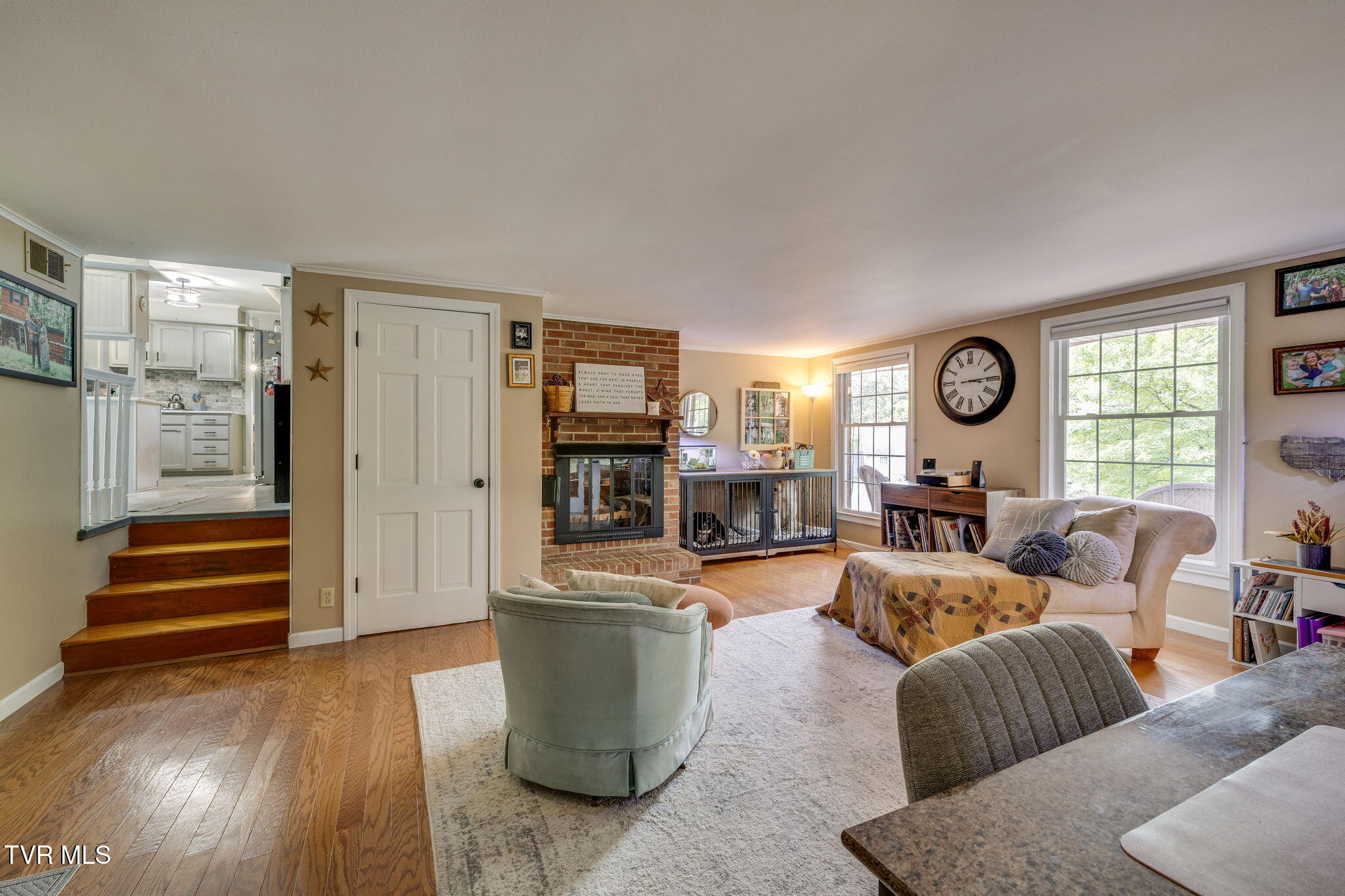 2069 Canterbury Road