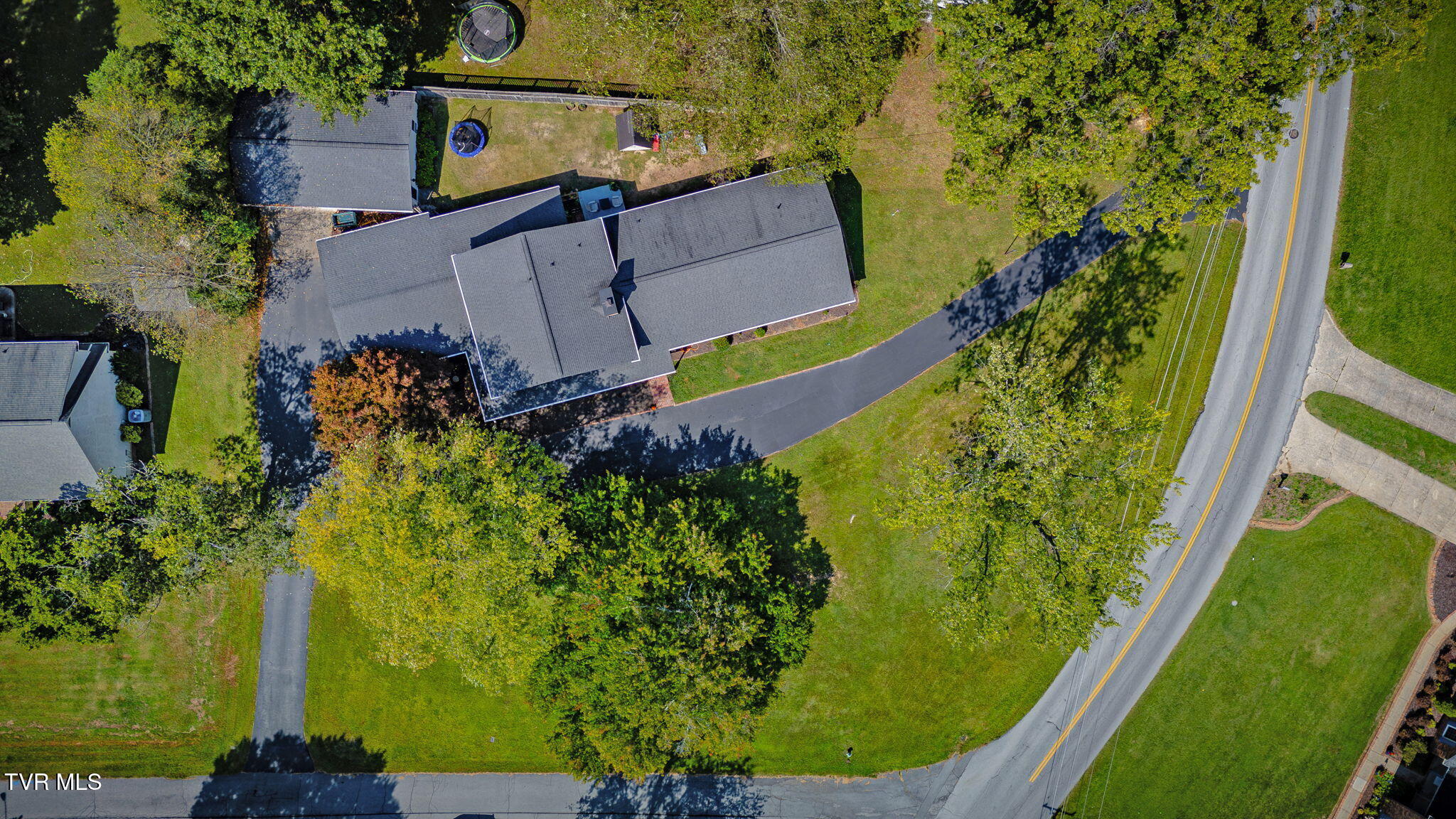 2069 Canterbury Road