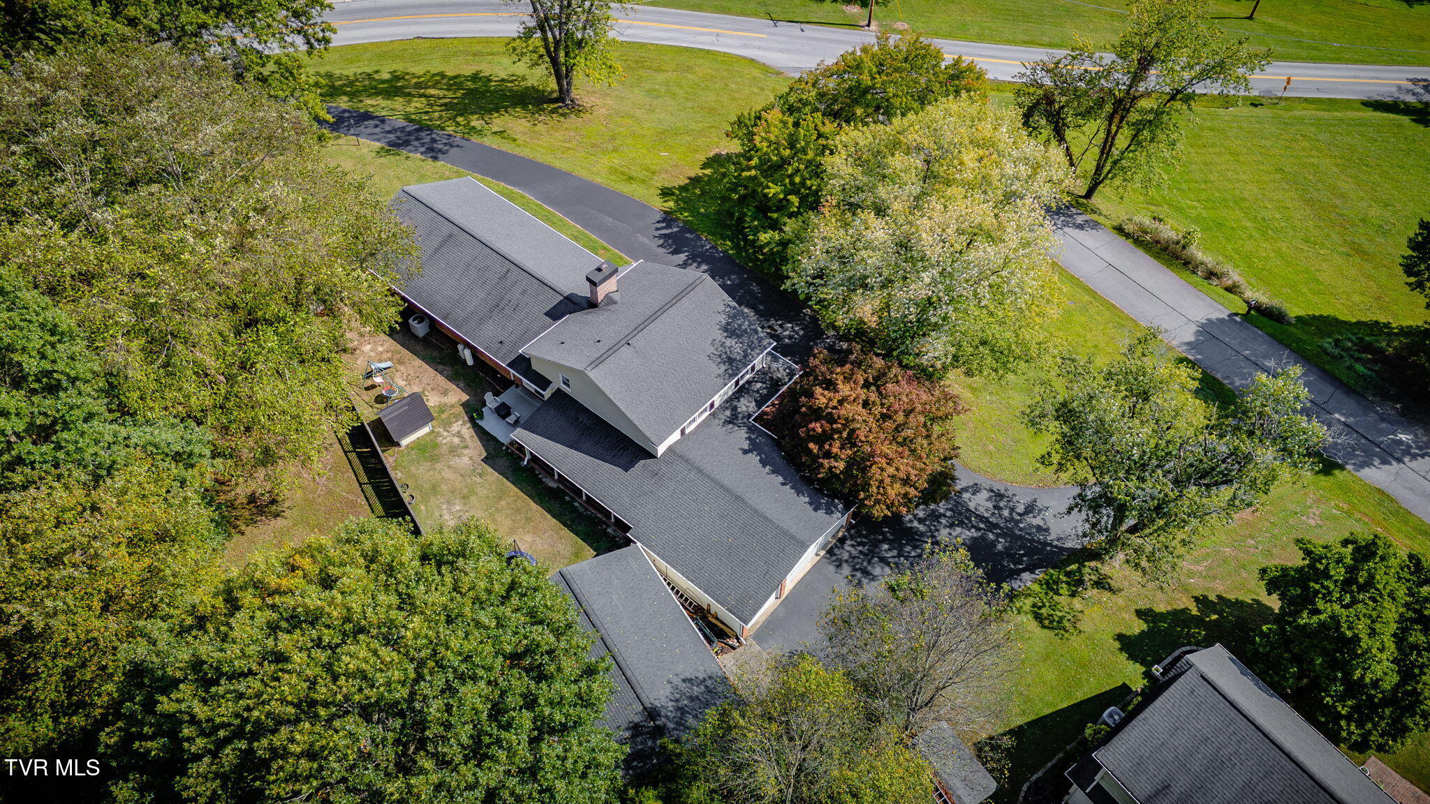 2069 Canterbury Road