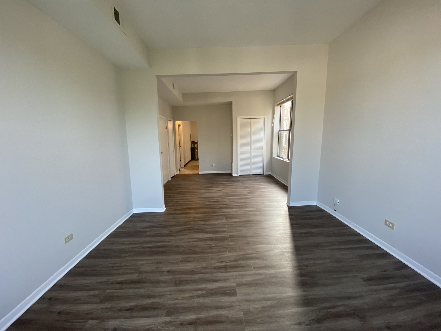 2245 N WESTERN Avenue Unit: 2F