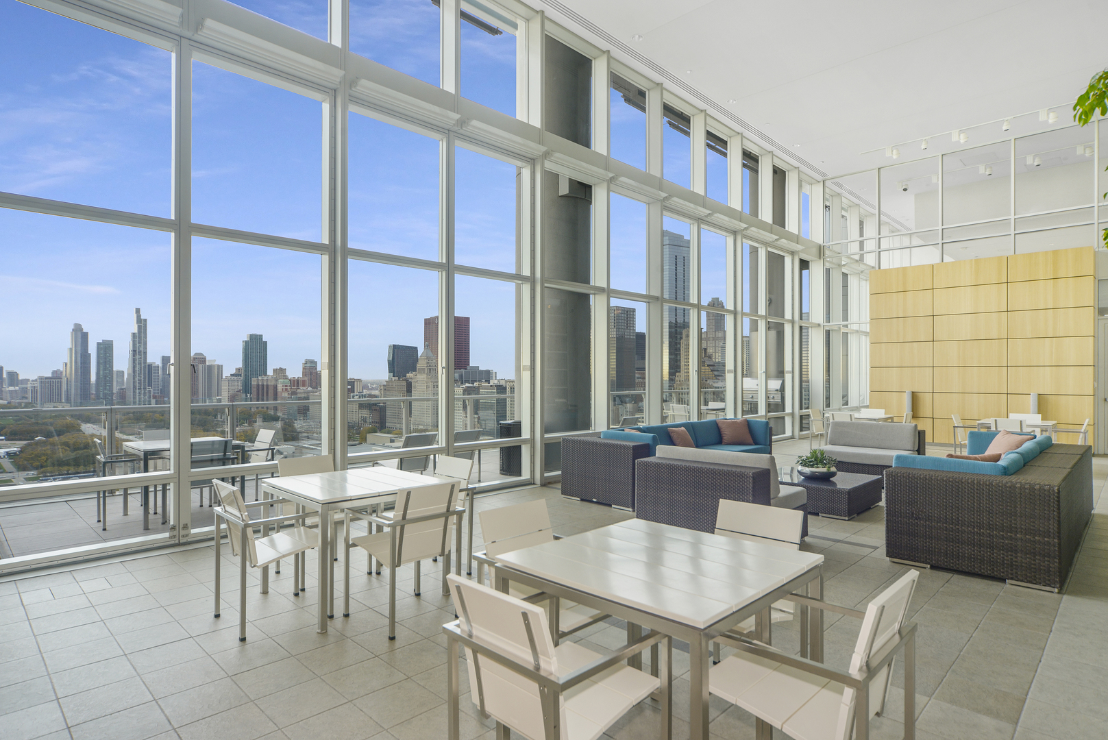 340 E Randolph Street Unit: 1302