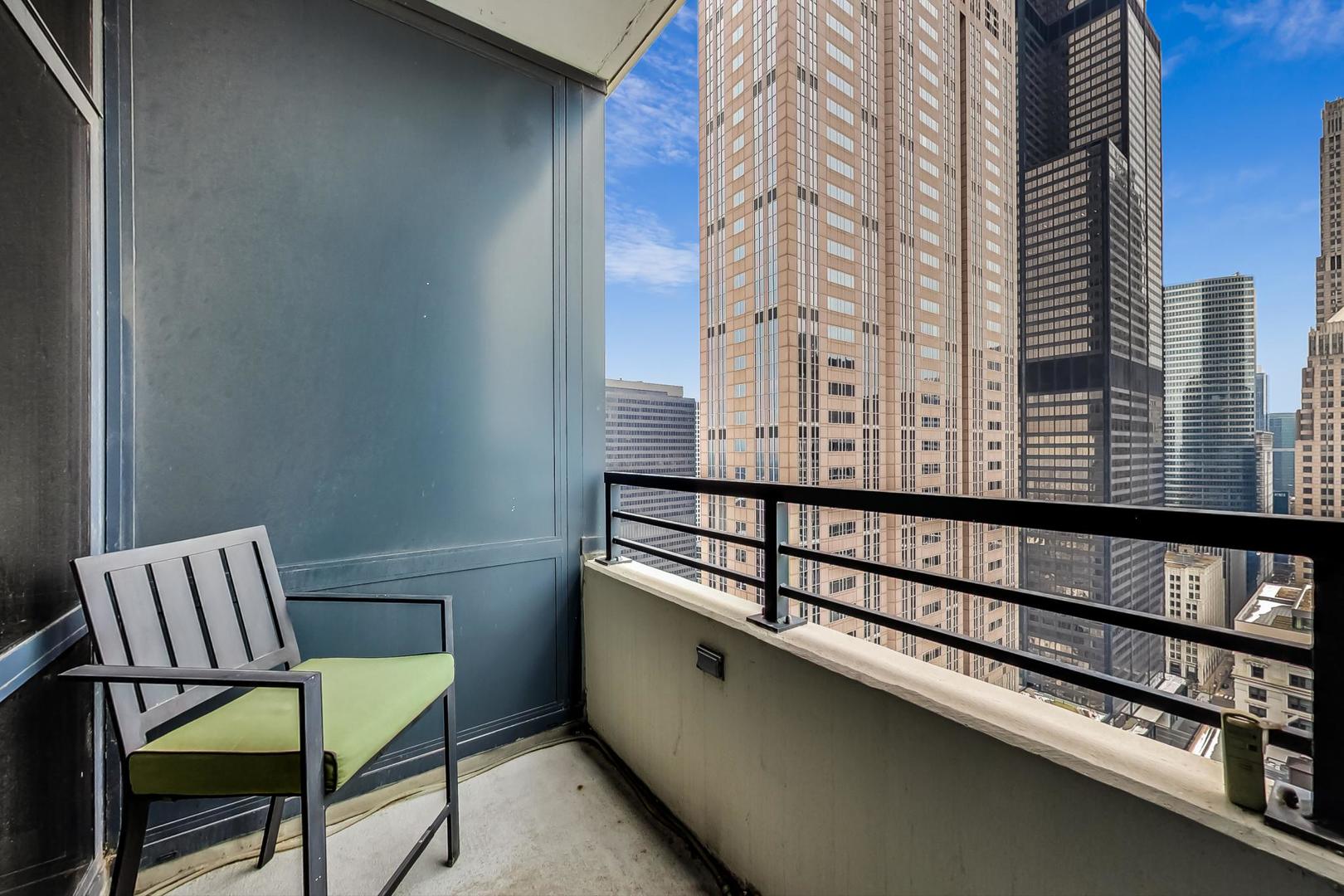 235 W VAN BUREN Street Unit: 3416