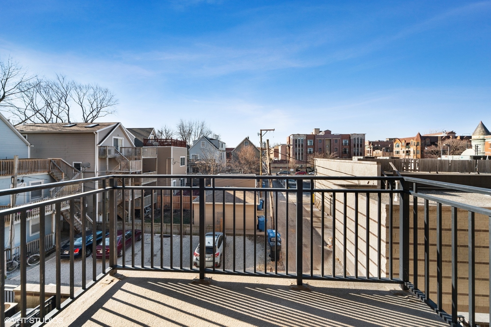 1635 W BELMONT Avenue Unit: 312