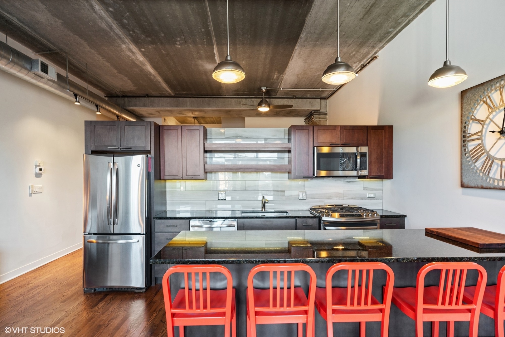 1635 W BELMONT Avenue Unit: 312