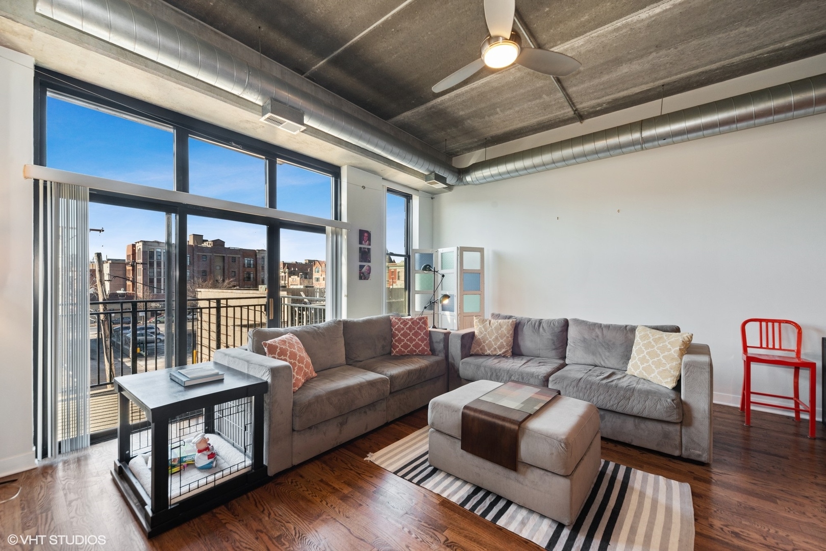 1635 W BELMONT Avenue Unit: 312