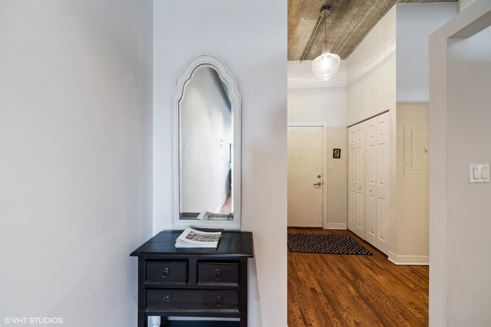 1635 W BELMONT Avenue Unit: 312