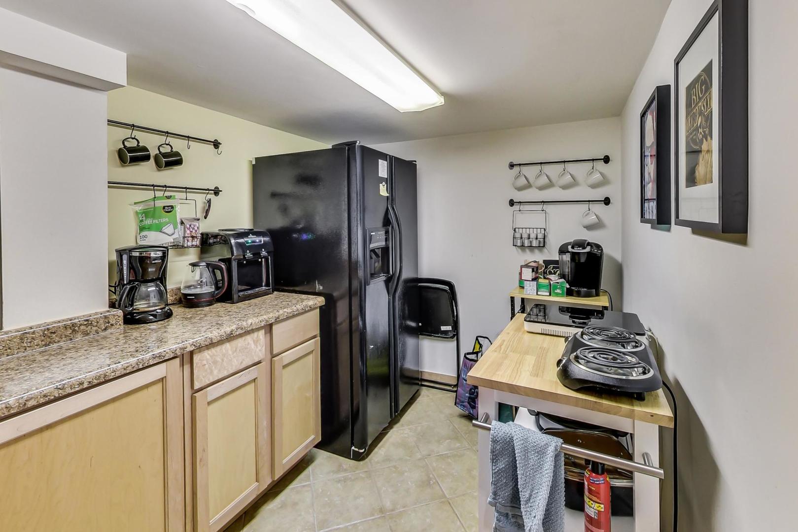 5325 W Belle Plaine Avenue
