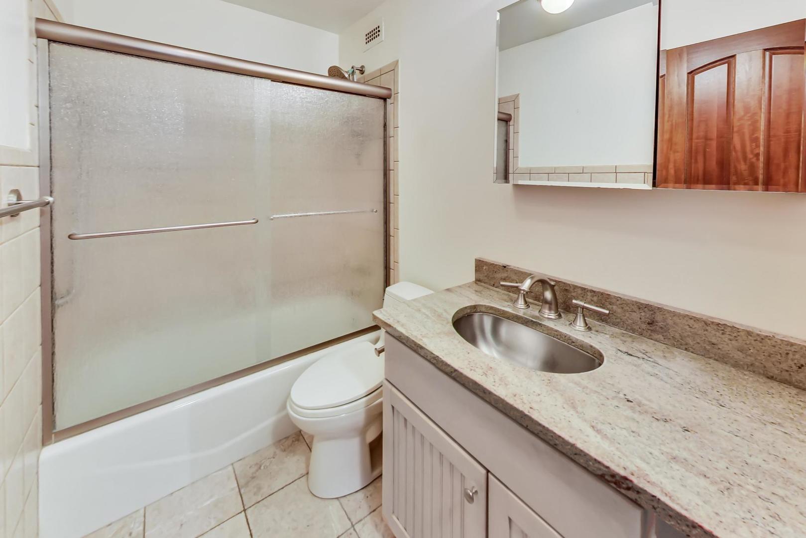 88 W Schiller Street Unit: 303