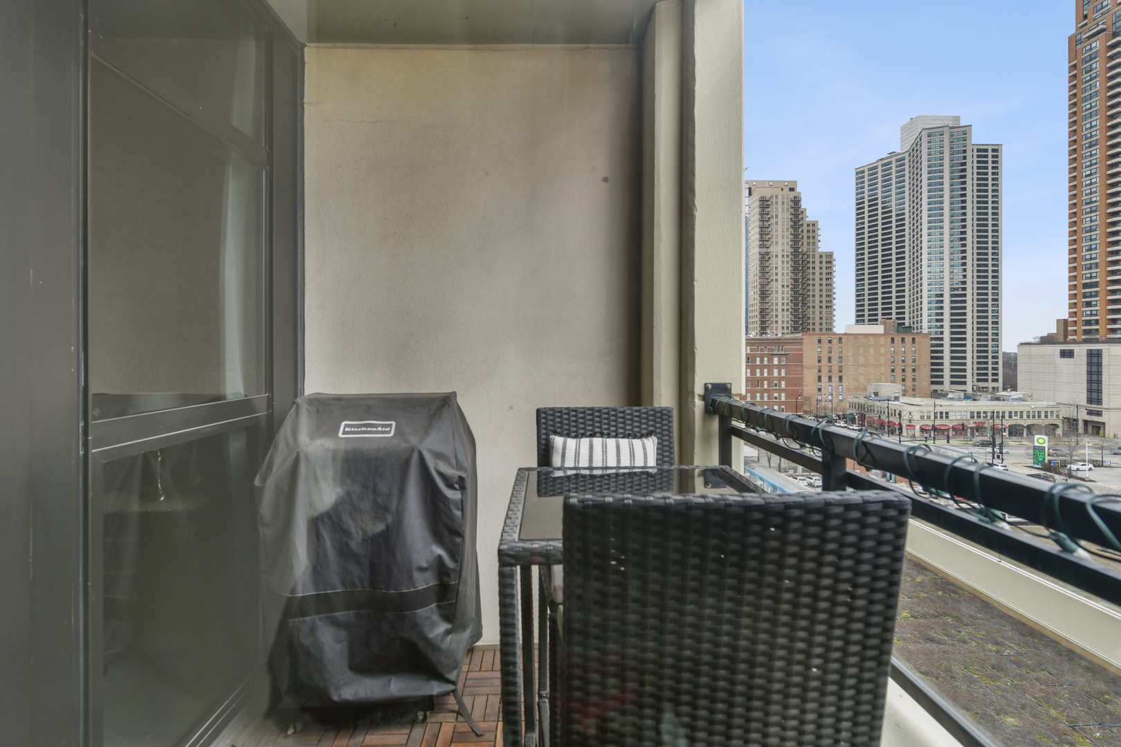 1255 S STATE Street Unit: 807