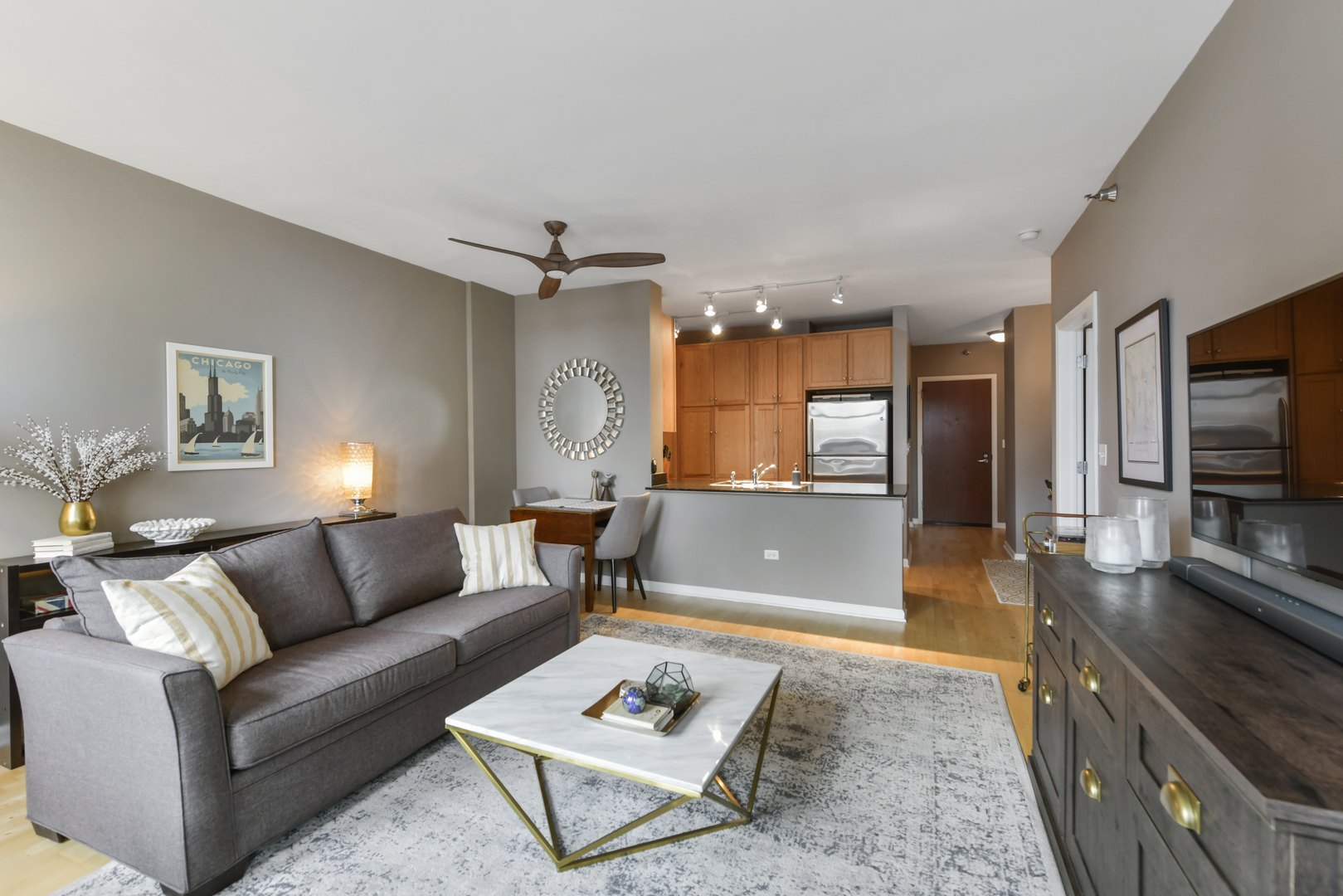 1255 S STATE Street Unit: 807