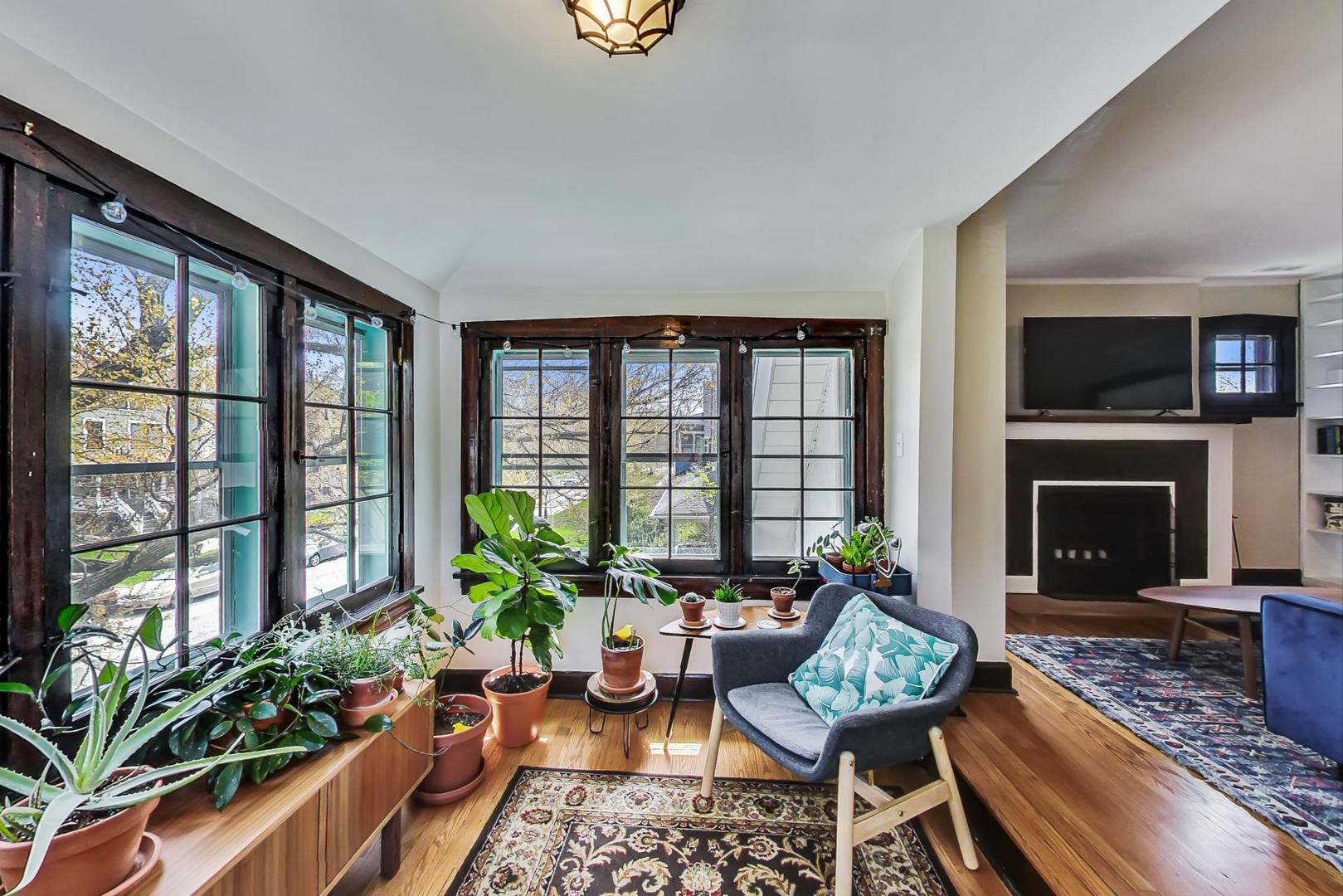 1328 Ashland Avenue Unit: 2