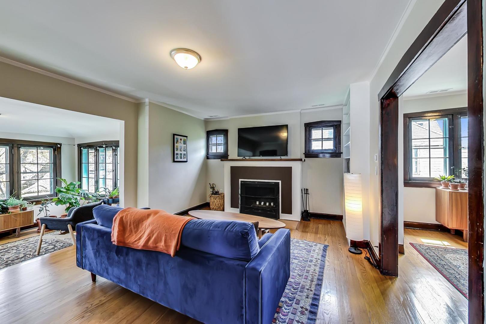 1328 Ashland Avenue Unit: 2