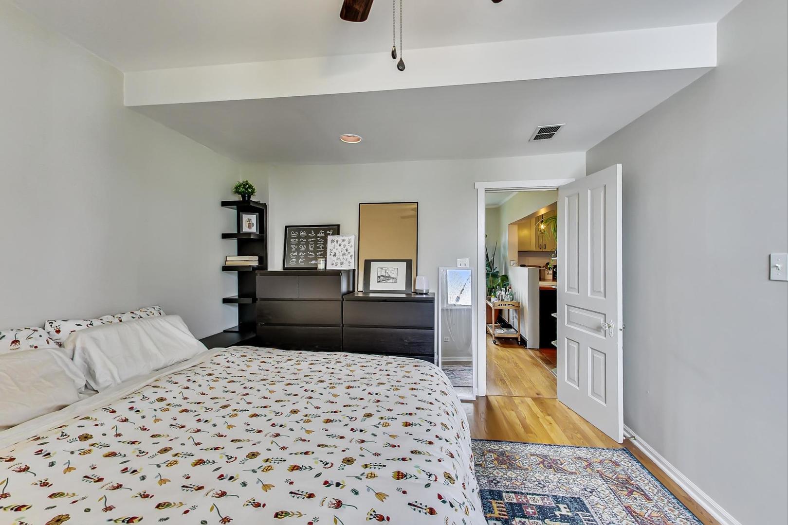 1328 Ashland Avenue Unit: 2