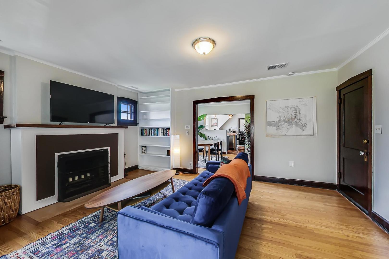 1328 Ashland Avenue Unit: 2