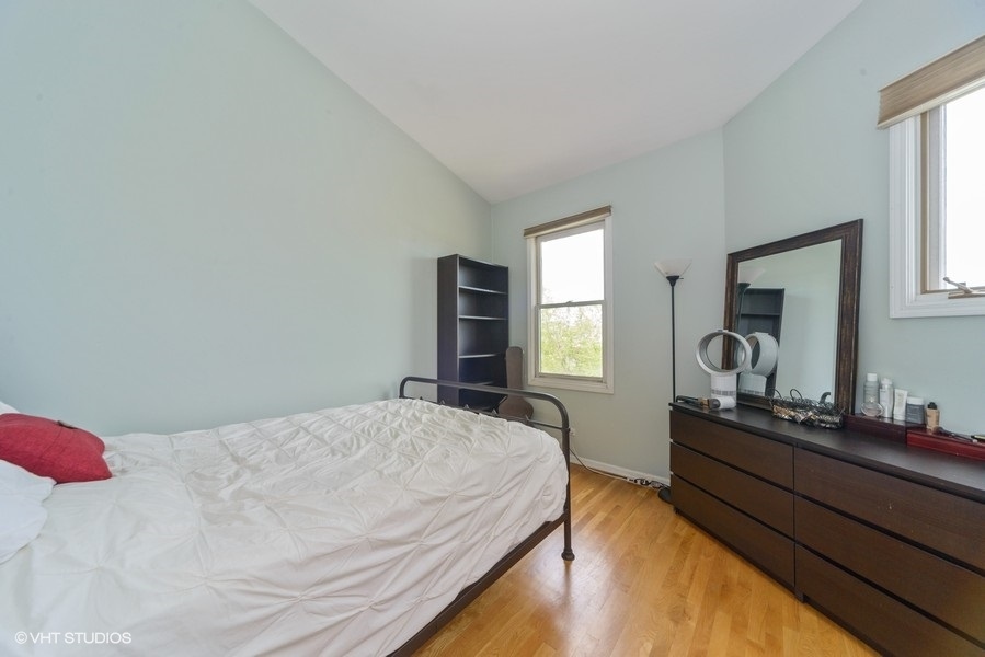2140 N WINCHESTER Avenue Unit: 1
