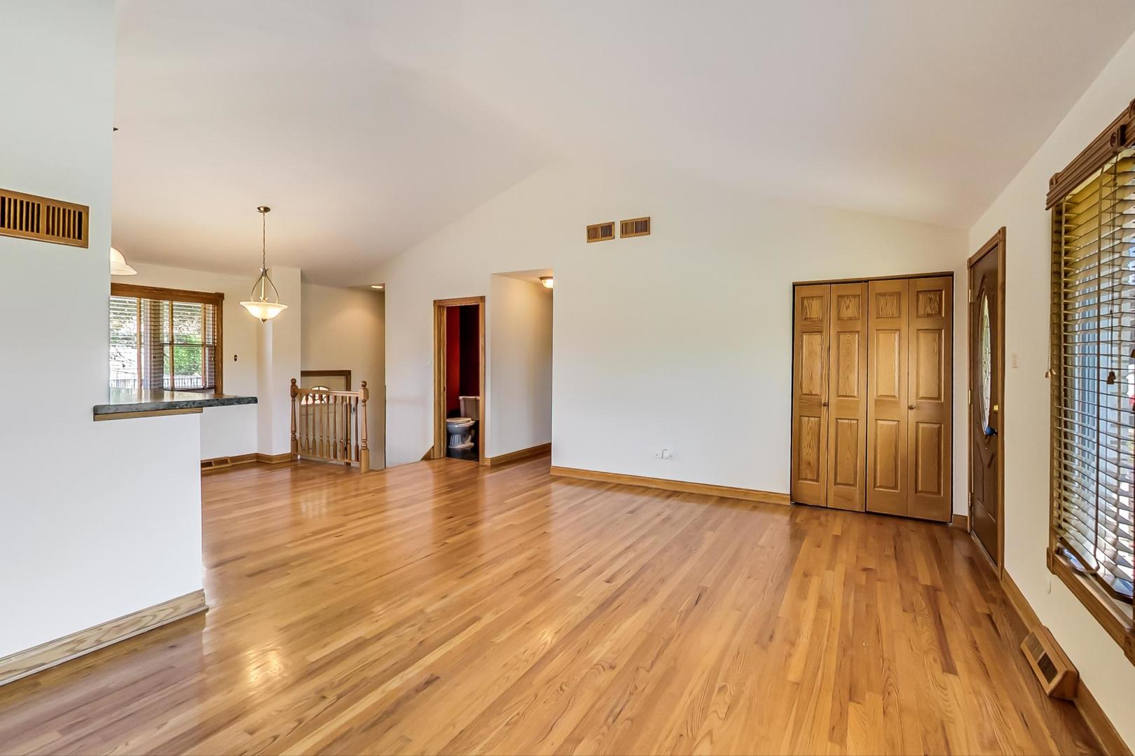 10318 S KATHY Court