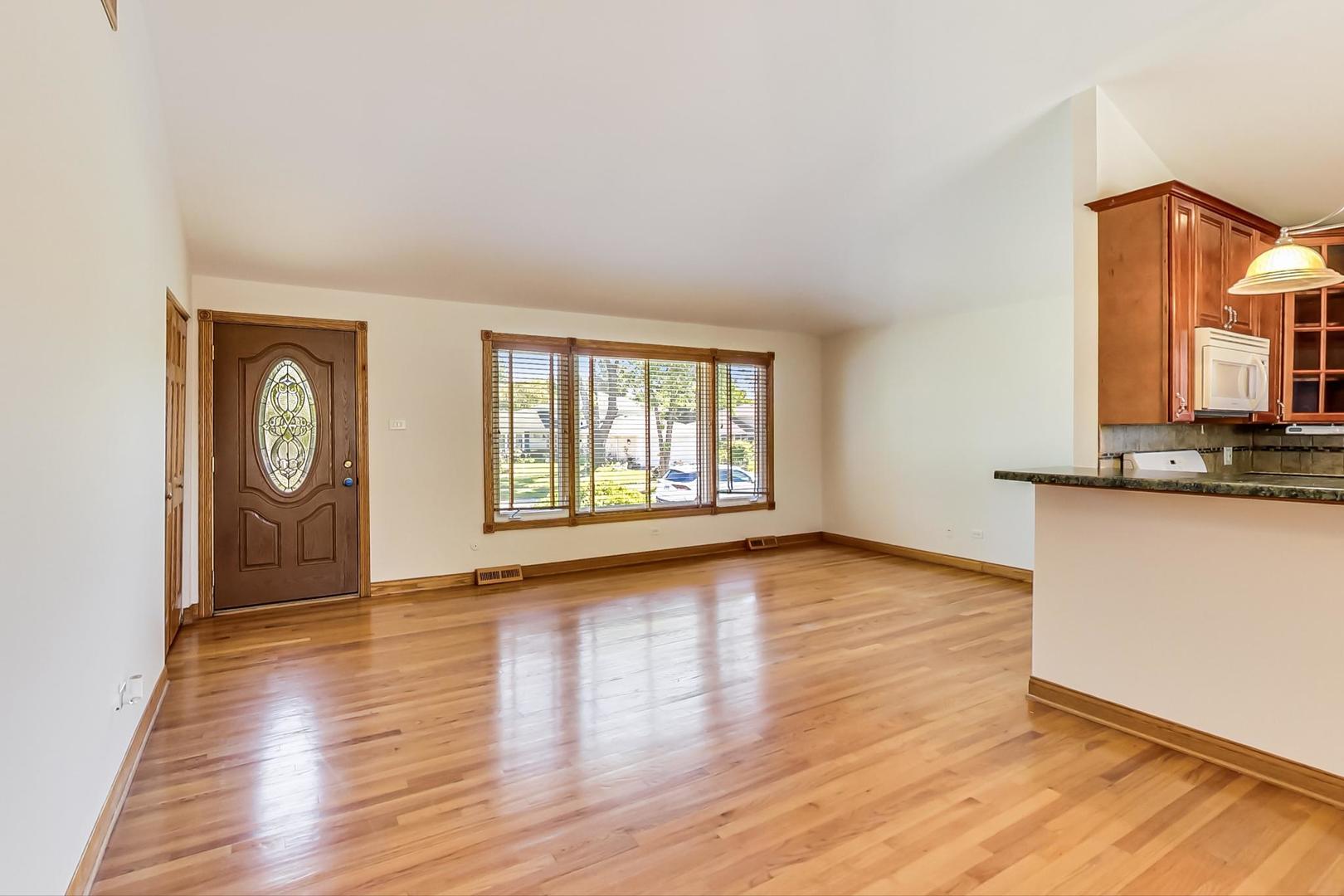10318 S KATHY Court