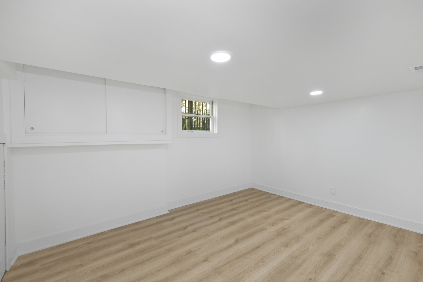 2735 N Mozart Street Unit: GARDEN