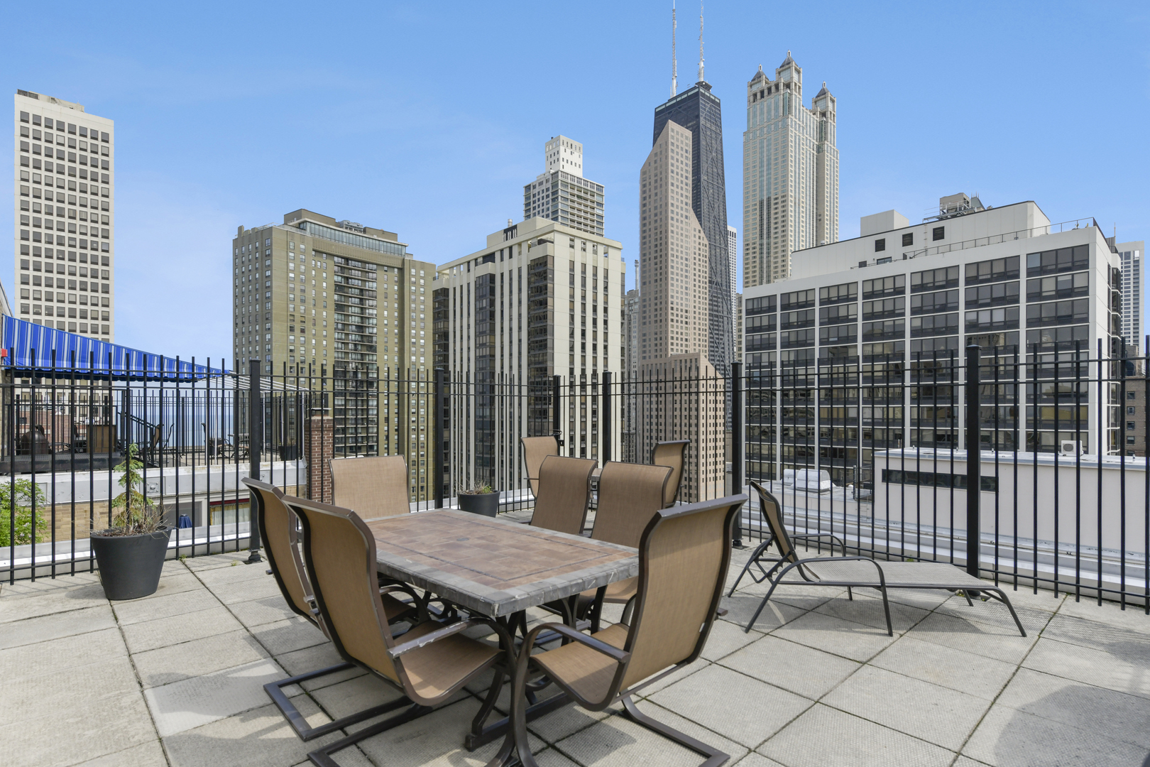 40 E Cedar Street Unit: 5D