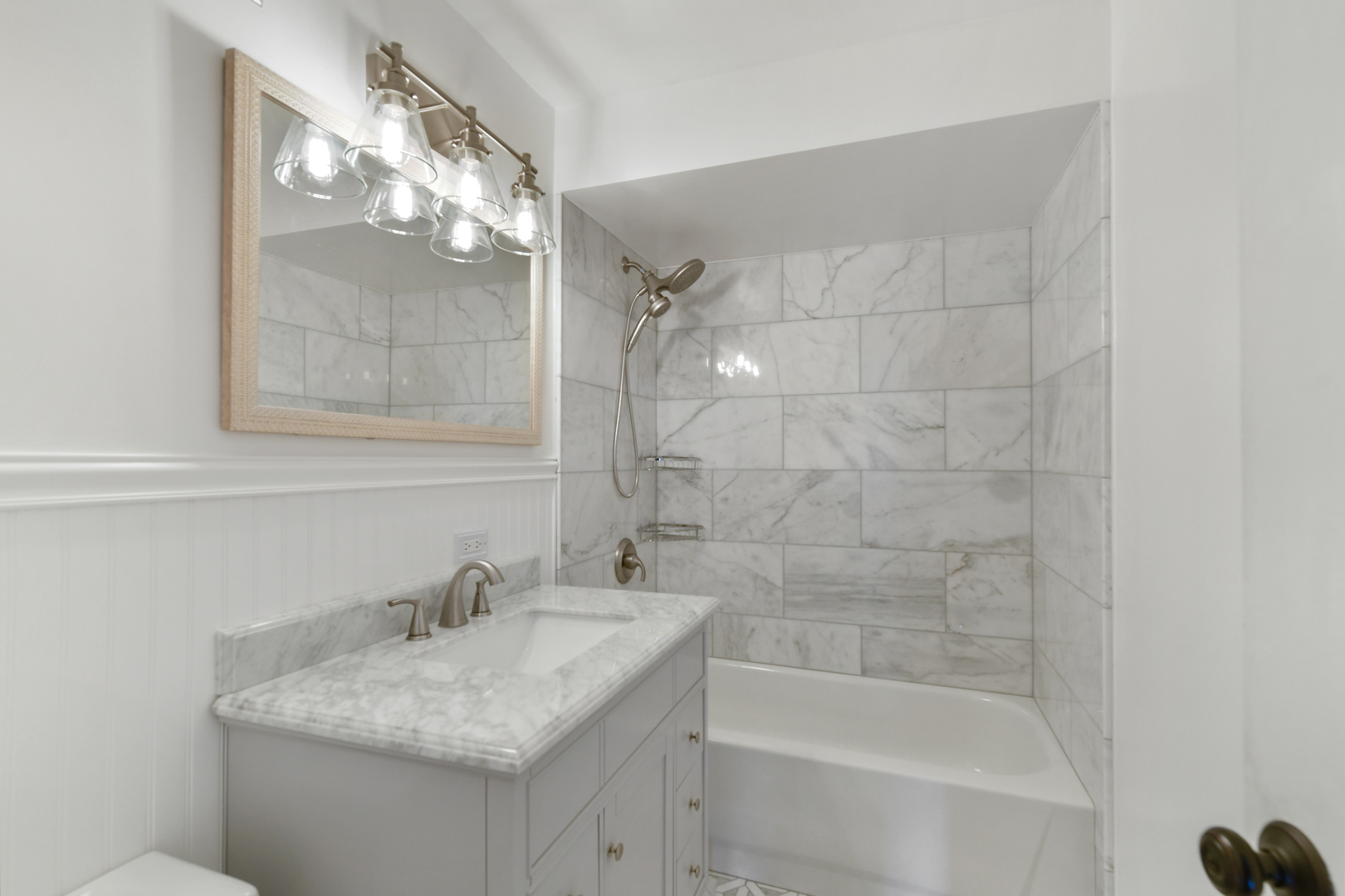 40 E Cedar Street Unit: 5D