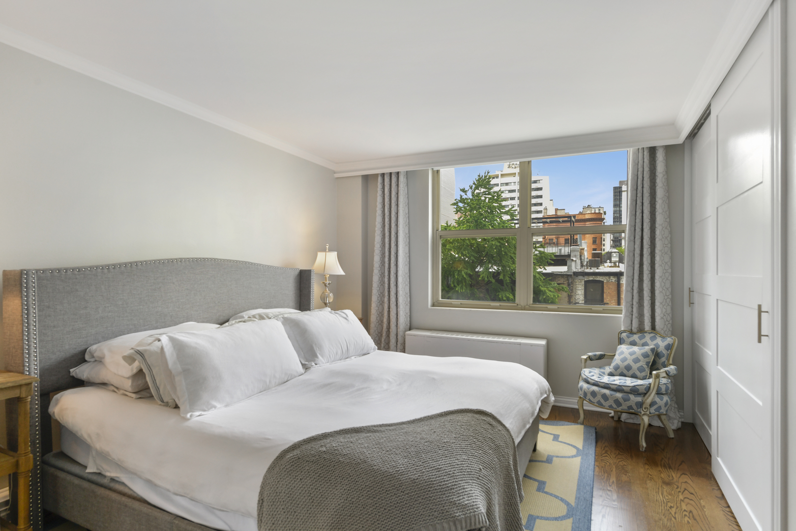 40 E Cedar Street Unit: 5D