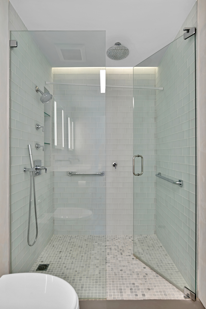 1300 N Lake Shore Drive Unit: 36B