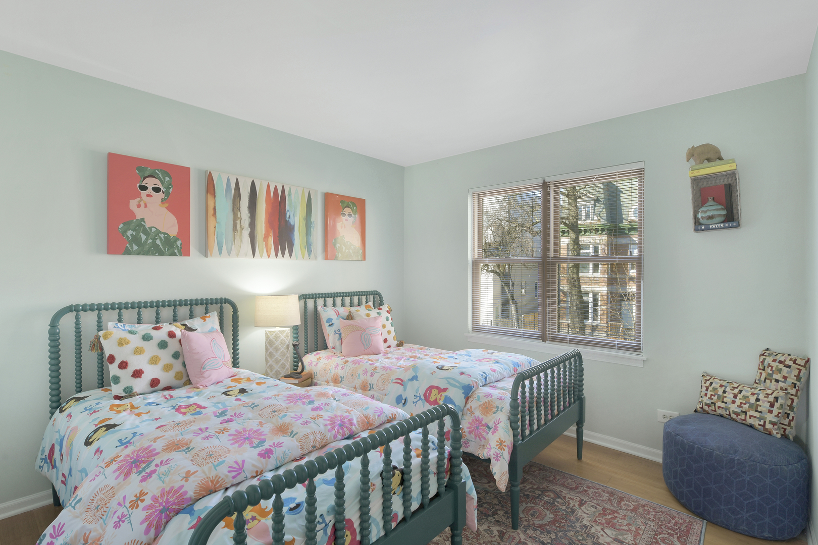 1121 N Mozart Street