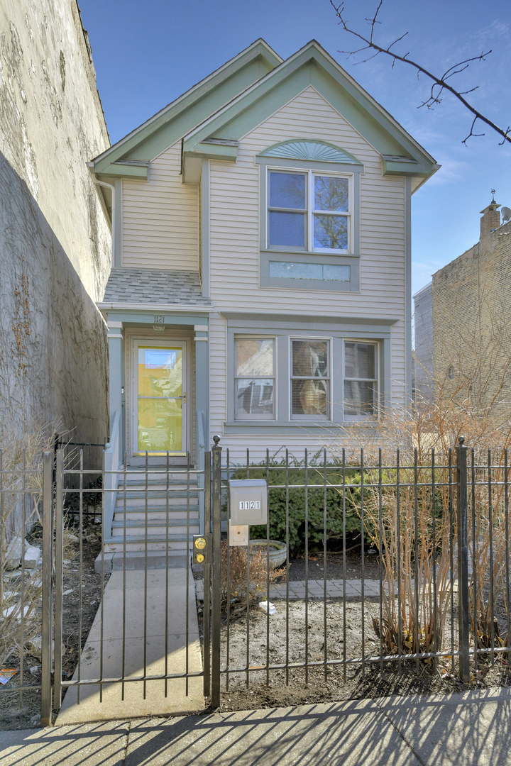 1121 N Mozart Street