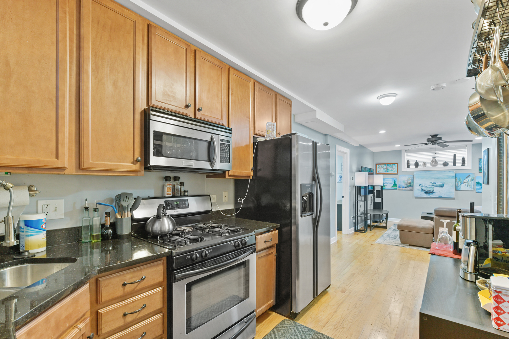3337 W Byron Street Unit: G