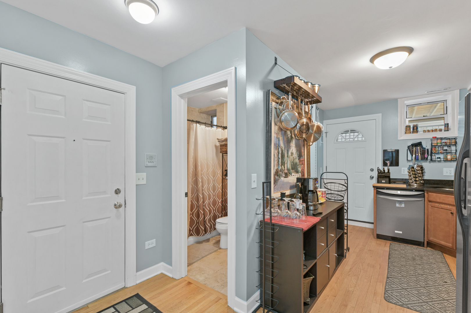 3337 W Byron Street Unit: G