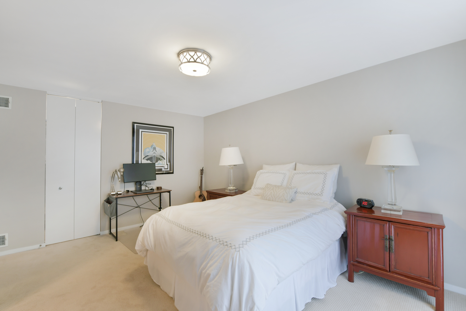 655 W Barry Avenue Unit: C