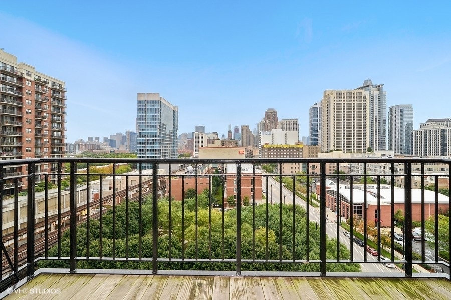 1516 S Wabash Avenue Unit: 803