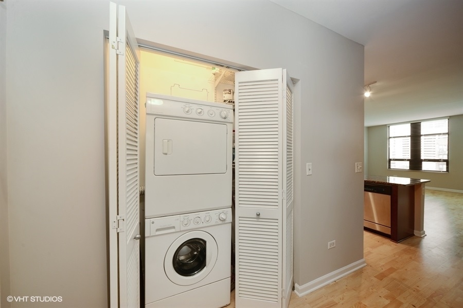 1255 S STATE Street Unit: 713
