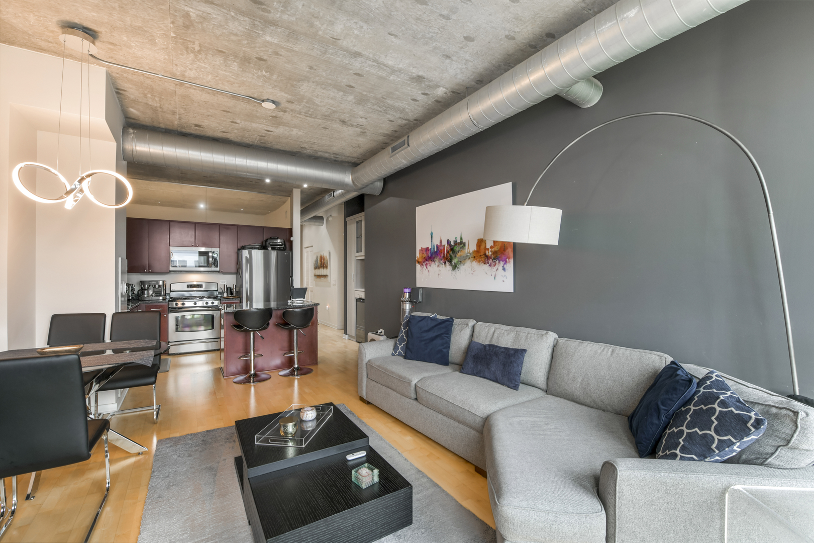 700 N LARRABEE Street Unit: 1411