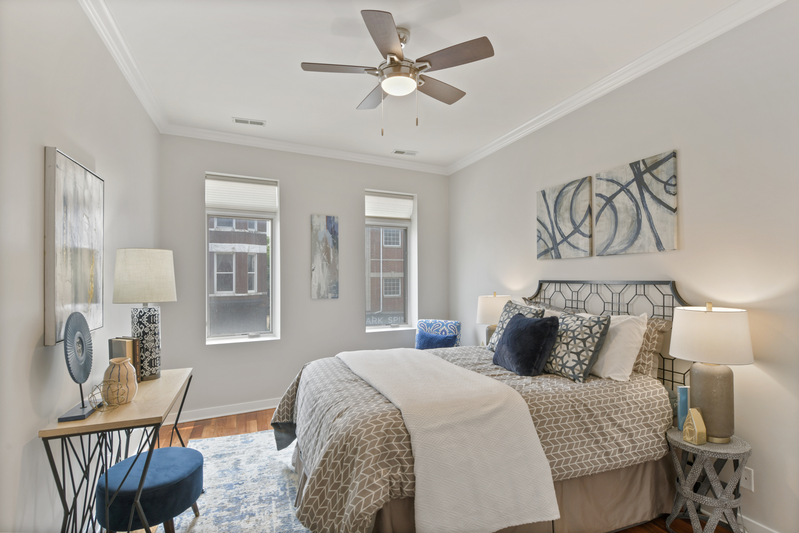 1600 N MARSHFIELD Avenue Unit: 202