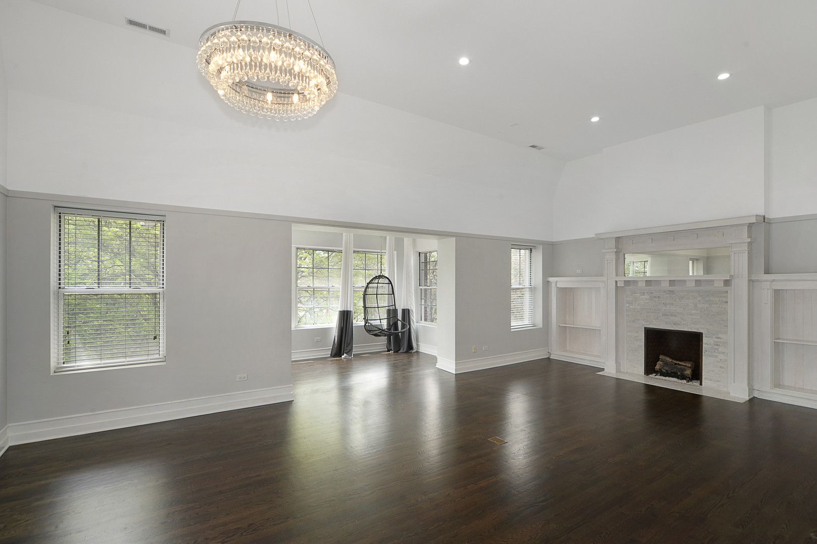 4631 S Ellis Avenue Unit: 3F