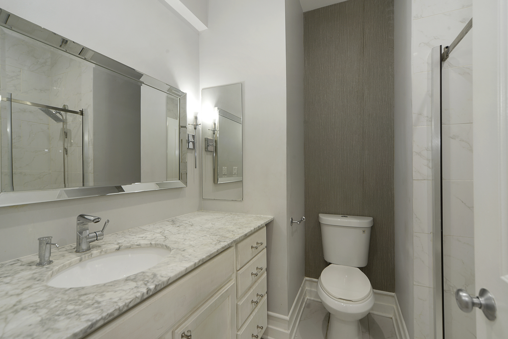 4631 S Ellis Avenue Unit: 3F