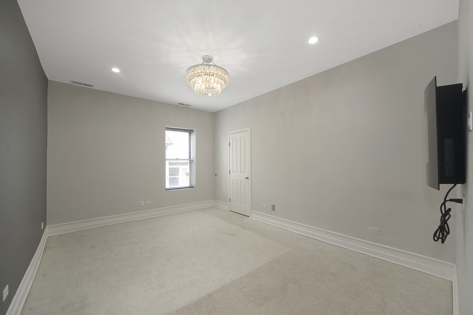 4631 S Ellis Avenue Unit: 3F