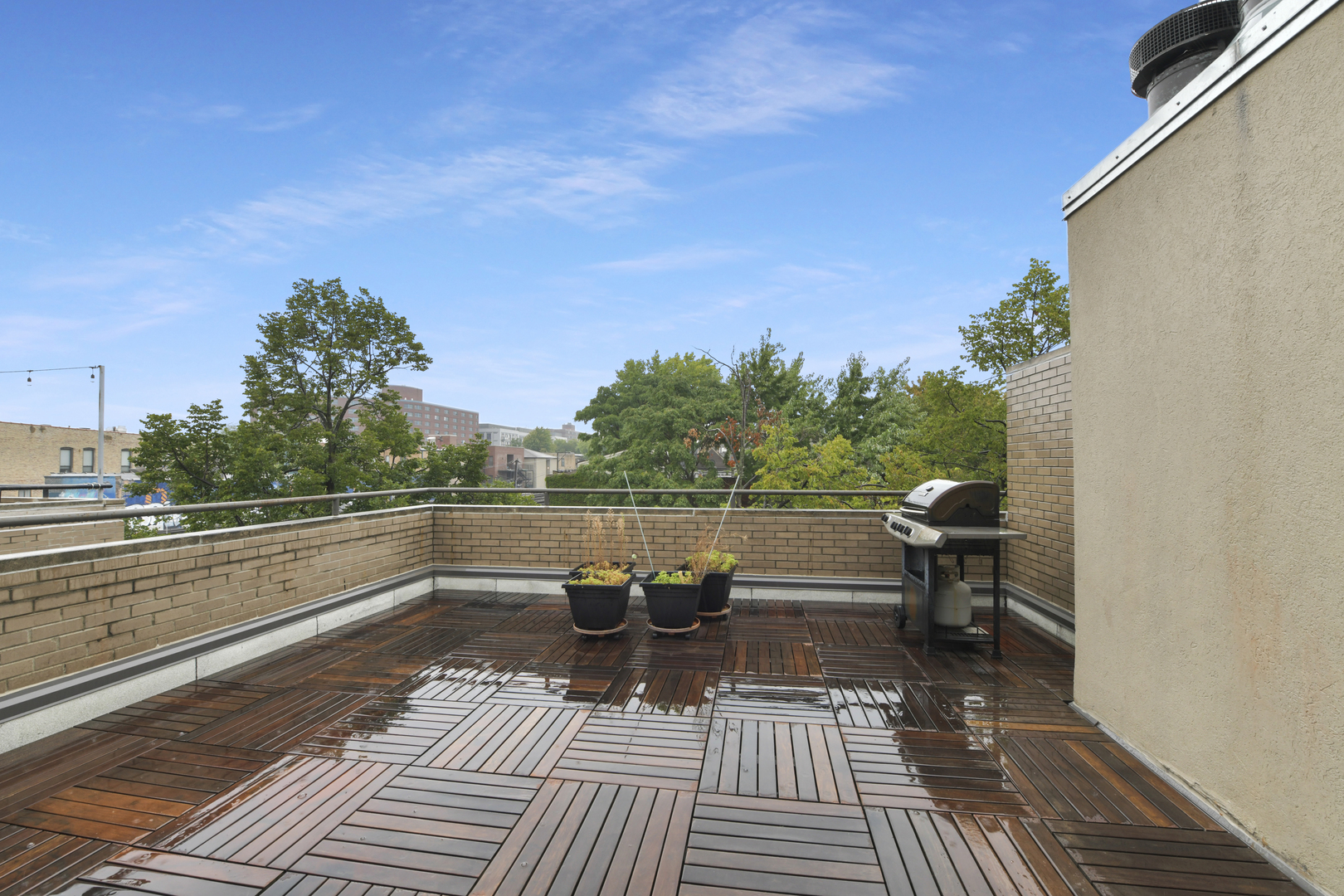 933 W WRIGHTWOOD Avenue Unit: B