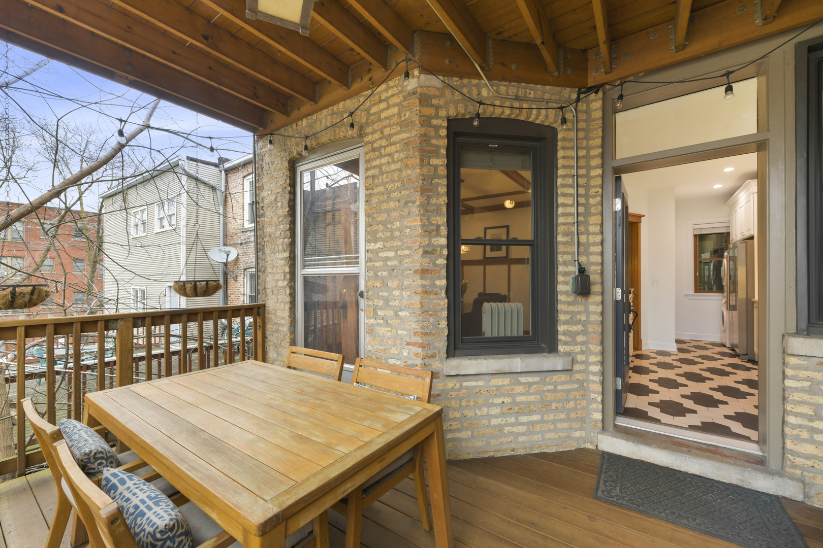 2452 N Racine Avenue Unit: 2N