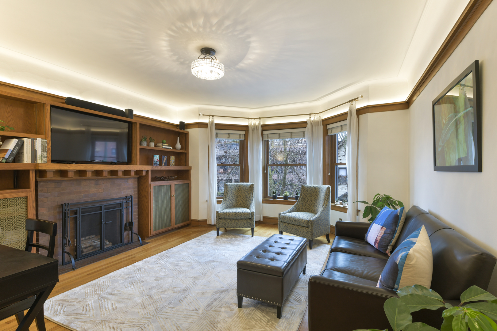 2452 N Racine Avenue Unit: 2N