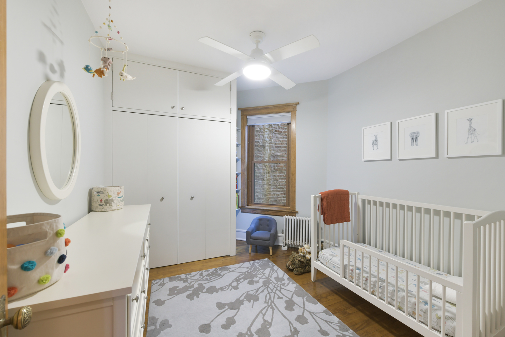 2452 N Racine Avenue Unit: 2N