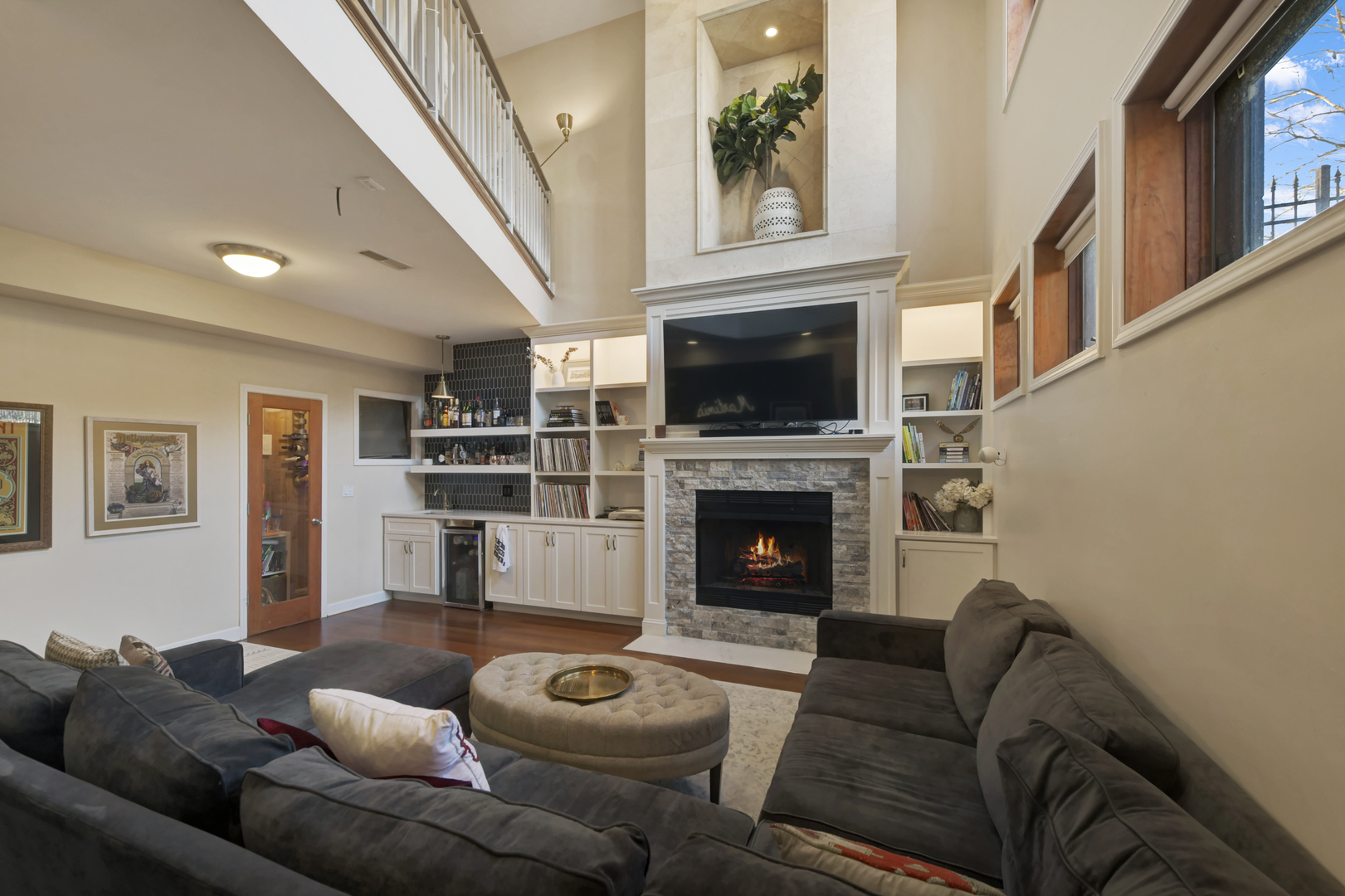 2743 W Thomas Street Unit: 101